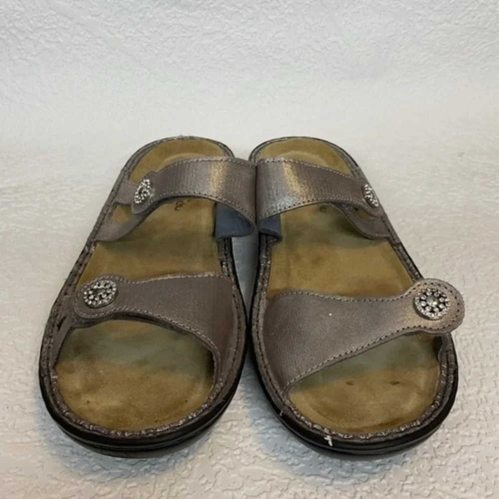 Naot Melody Metallic Road‎ Pewter Leather Double Strap Sandals Women 10 Israel